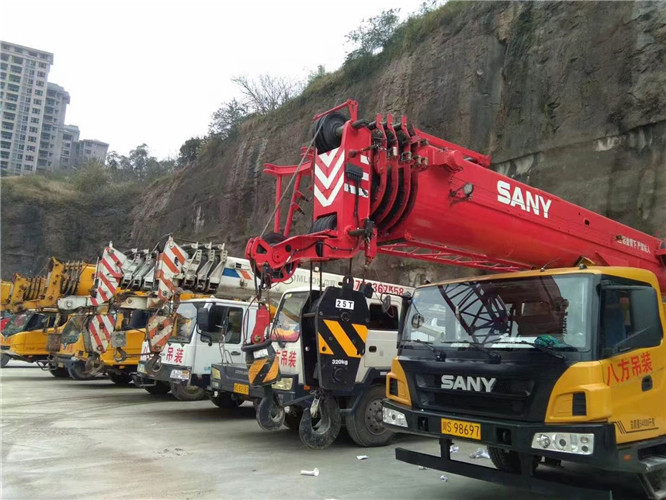 右江区吊车出租按什么计费？台班费、单次费、里程费怎么算？